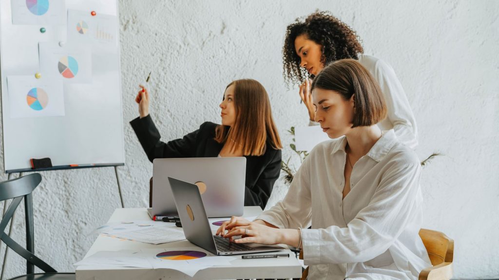 Mujeres que están liderando la tecnología